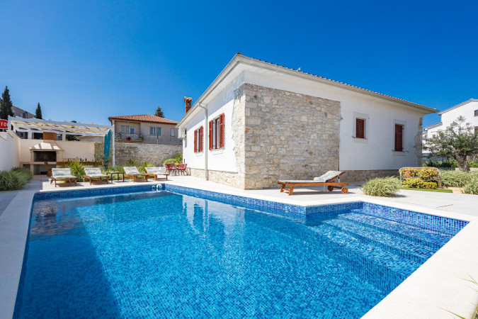 Villa Grotta Istriana Pula, Villa Grotta Istriana Pula, with pool, near centar and Arena Pula