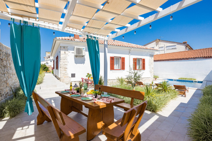 Eksterijer, Villa Grotta Istriana Pula, s bazenom, blizu centra i Arene Pula