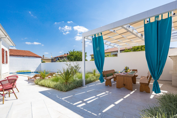 Eksterijer, Villa Grotta Istriana Pula, s bazenom, blizu centra i Arene Pula