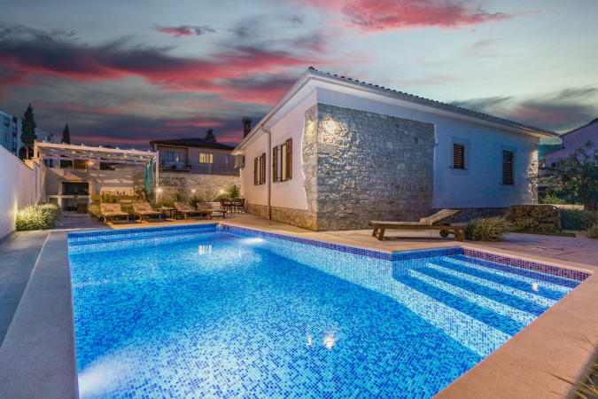 Eksterijer, Villa Grotta Istriana Pula, s bazenom, blizu centra i Arene Pula