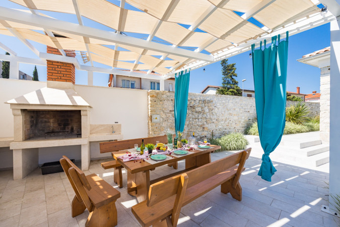 Eksterijer, Villa Grotta Istriana Pula, s bazenom, blizu centra i Arene Pula