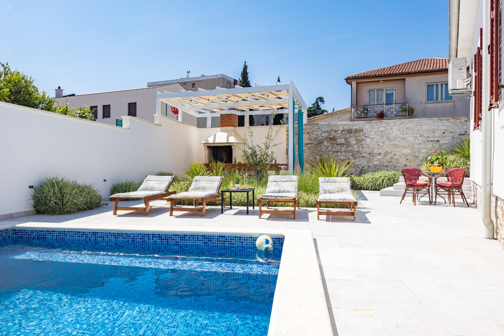 Villa Grotta Istriana Pula - with pool, near centar and Arena, Villa Grotta Istriana Pula, with pool, near centar and Arena Pula