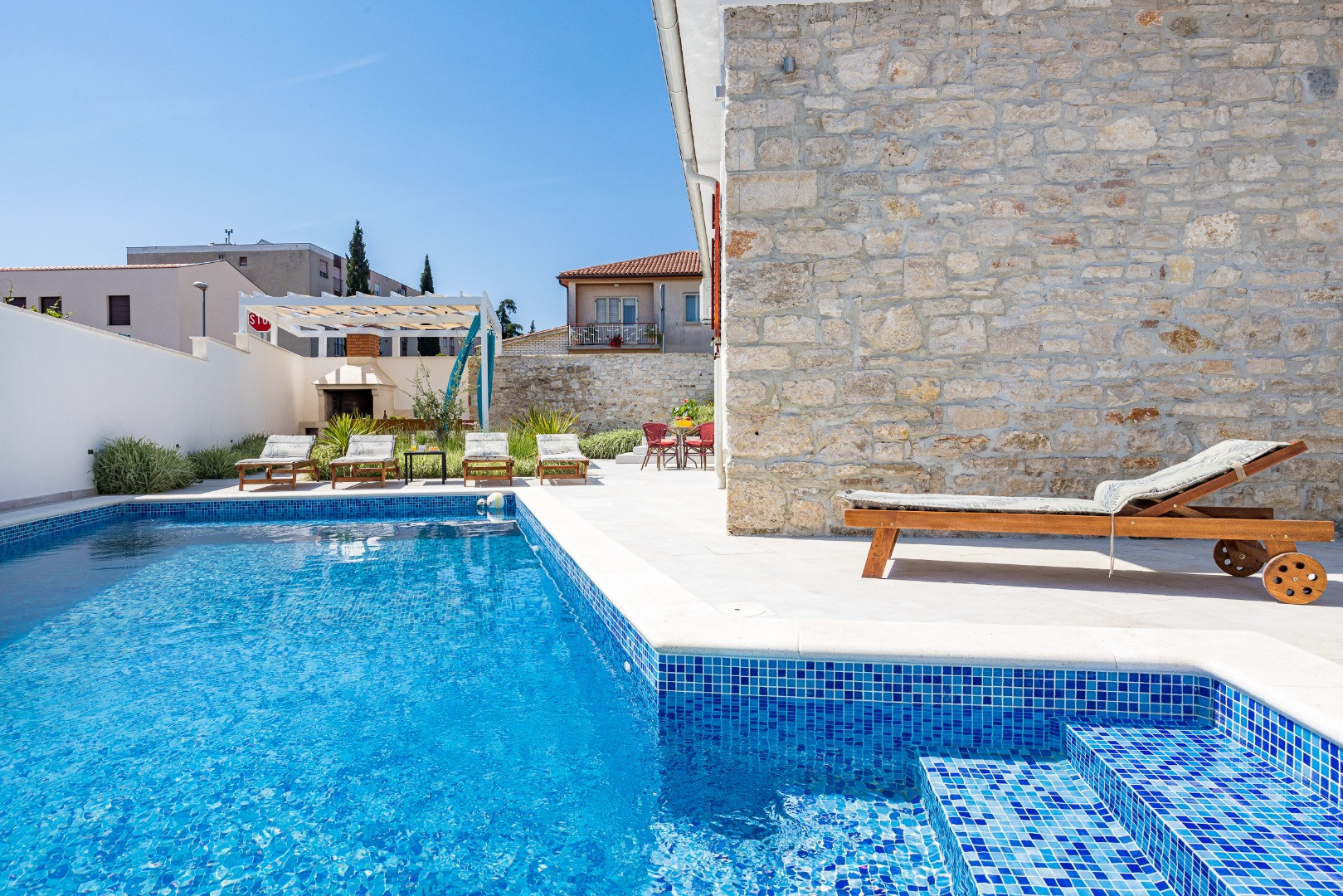 Villa Grotta Istriana Pula - with pool, near centar and Arena, Villa Grotta Istriana Pula, with pool, near centar and Arena Pula